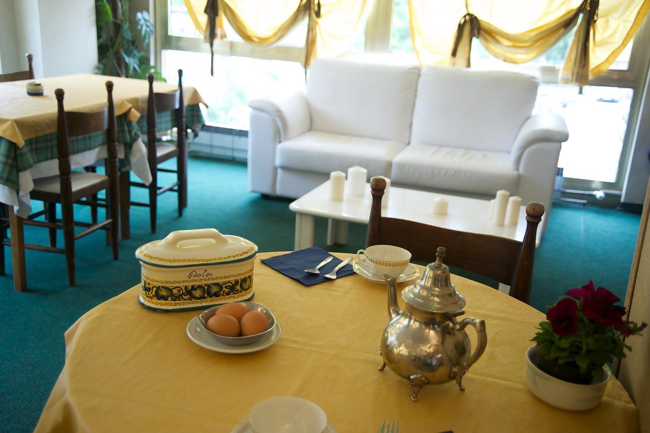 Hotel Dell' Olmo Ormea ภายนอก รูปภาพ